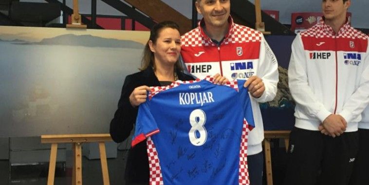 Veleposlanica RH, Pero Metličić