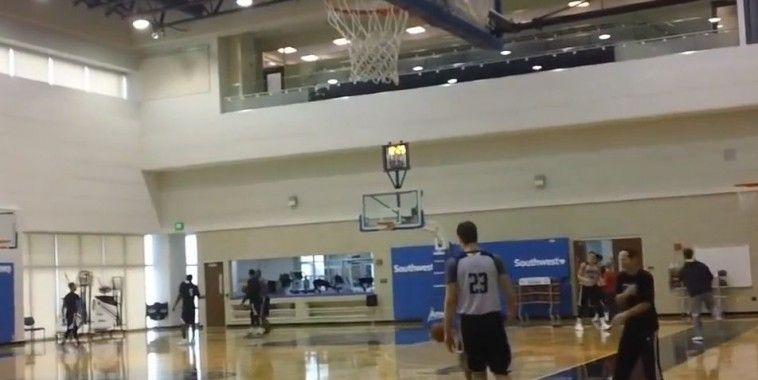 Hezonja, klinci