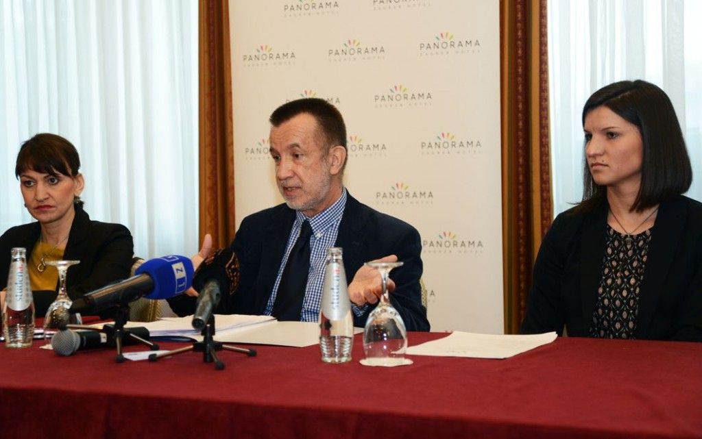 Pahuljice, Pavičić Vukičević, Kovačević i Kristina Radaš