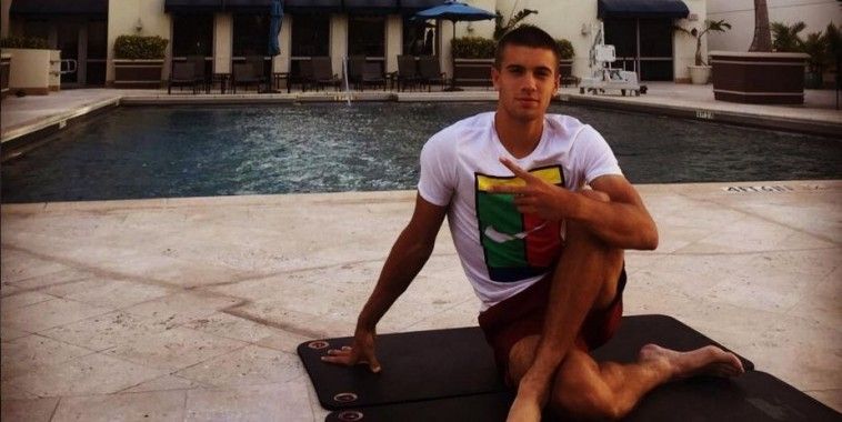 Ćorić, Instagram