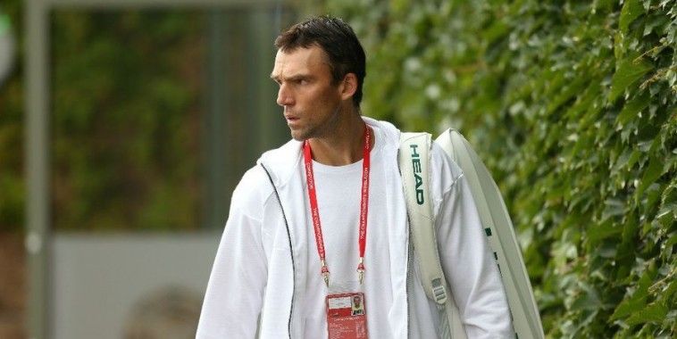 Karlović, Wimbledon, Twitter