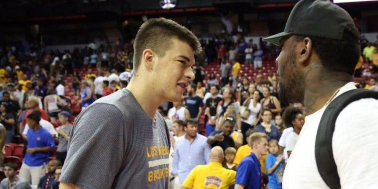 Zubac, LA Lakers, Twitter