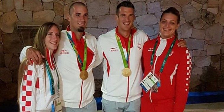 Sinkovići, Sandra Perković