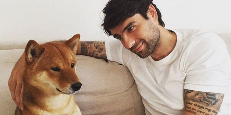 Ćorluka, Instagram