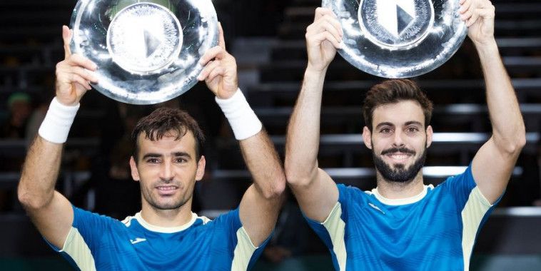Dodig, Granollers, AMRO Rotterdam Twitter