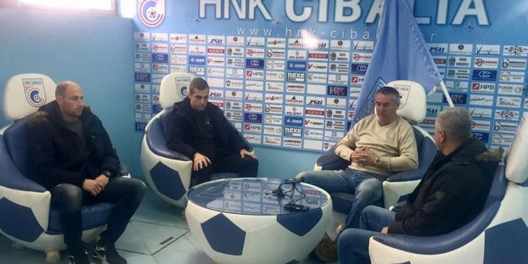 Pacult, HNK Cibalia Vinkovci
