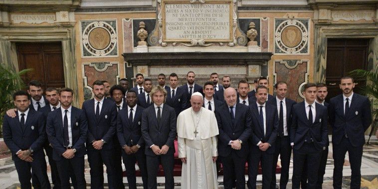 Mandžukić, papa Franjo, Foto Juventus,com
