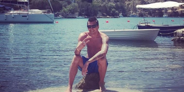 Mandžukić, Instagram
