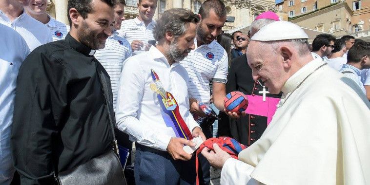 Papa Franjo, Foto VK Jug CO