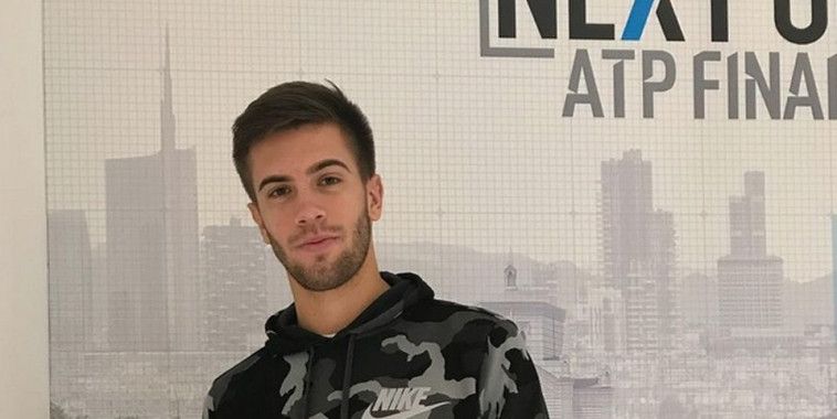 Borna Ćorić, Instagram