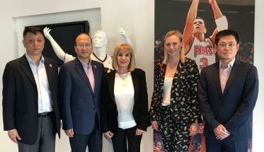 Biserka Petrovic, Zdenka Zrilic i kineska delegacija