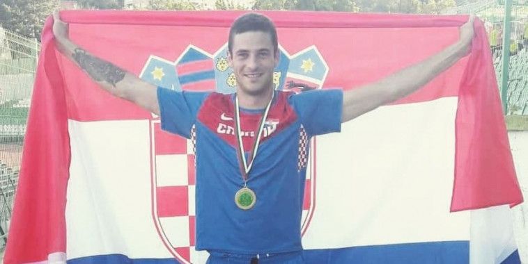 Ivan Horvat, Instagram