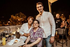 Uvik isto, Šarić, Tomislav Može (7)