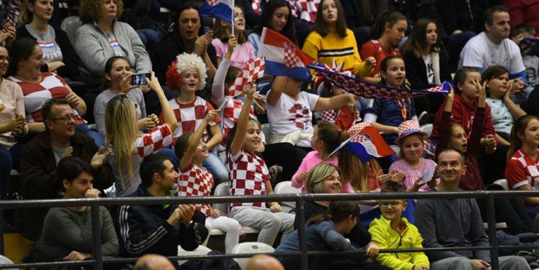 Slavonski Brod, Foto Marin Sušić HKS