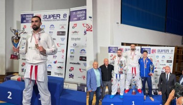 Kvesić Anđelo Super 8