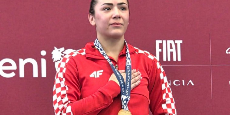 Sara-Beram_postolje